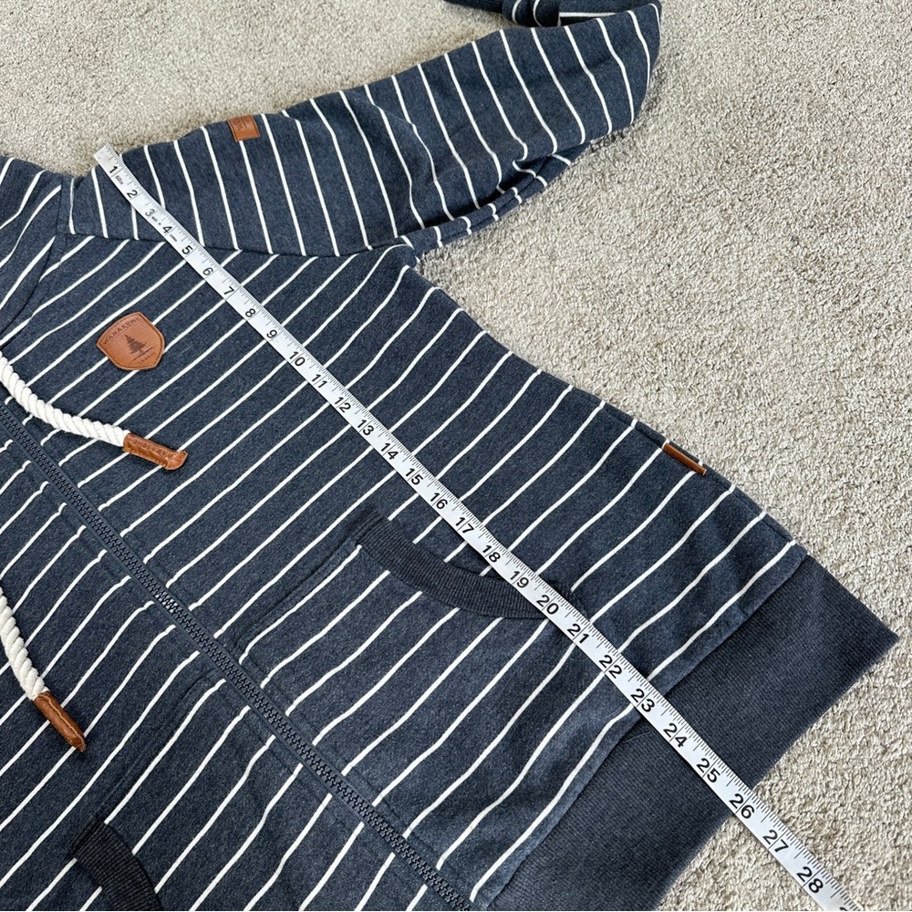 SOLD | Wanakome Women’s Hera Zip Up Sweatshirt Hooded Longsleeve in Navy Stripe - Picture 12 of 16